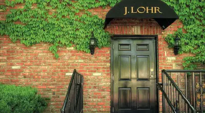 J.Lohr